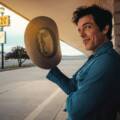 Brandon Flowers anuncia Thrasher, su disco más personal: un viaje a la infancia, el country y los recuerdos familiares