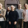 Death Cab for Cutie convierte un mal día en el nuevo video de “Stone Over Water”