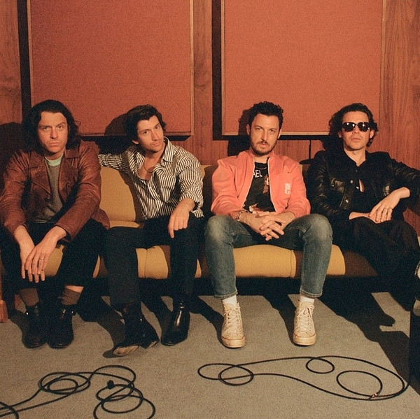 Arctic Monkeys en Louder Radio