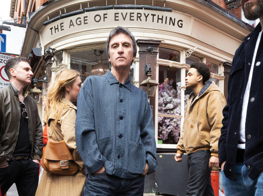 Johnny Marr en la imagen oficial de The Age of Everything.