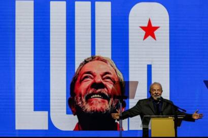 Cartel de apoyo de The Strokes a Lula da Silva