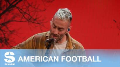 American Football interpretando Boys Don't Cry de The Cure en la sesión de SiriusXM