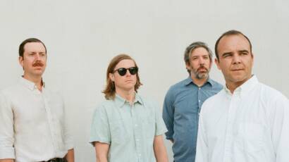 Future Islands en fotografía promocional