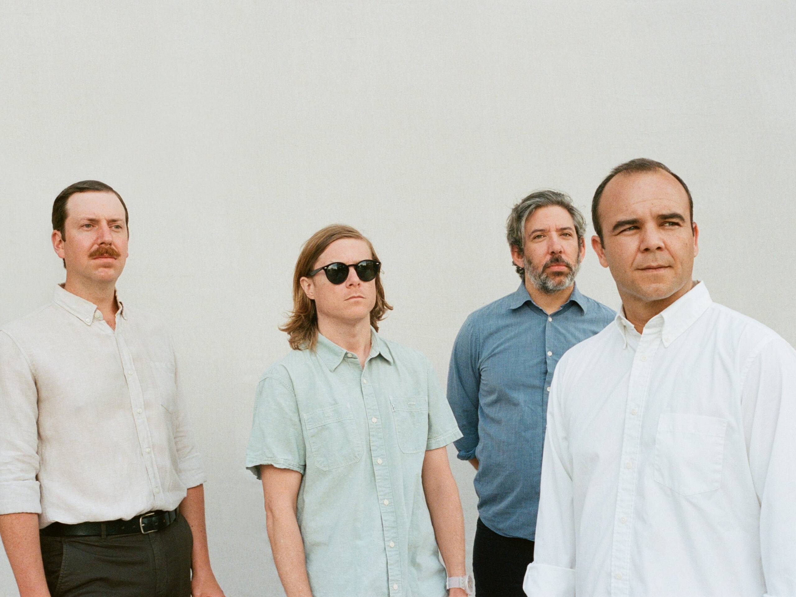 Future Islands en fotografía promocional