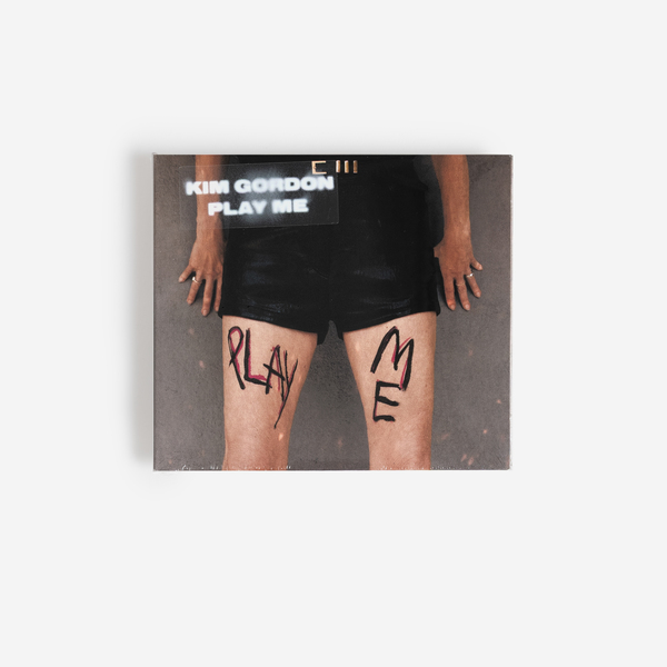 Portada del álbum PLAY ME de Kim Gordon